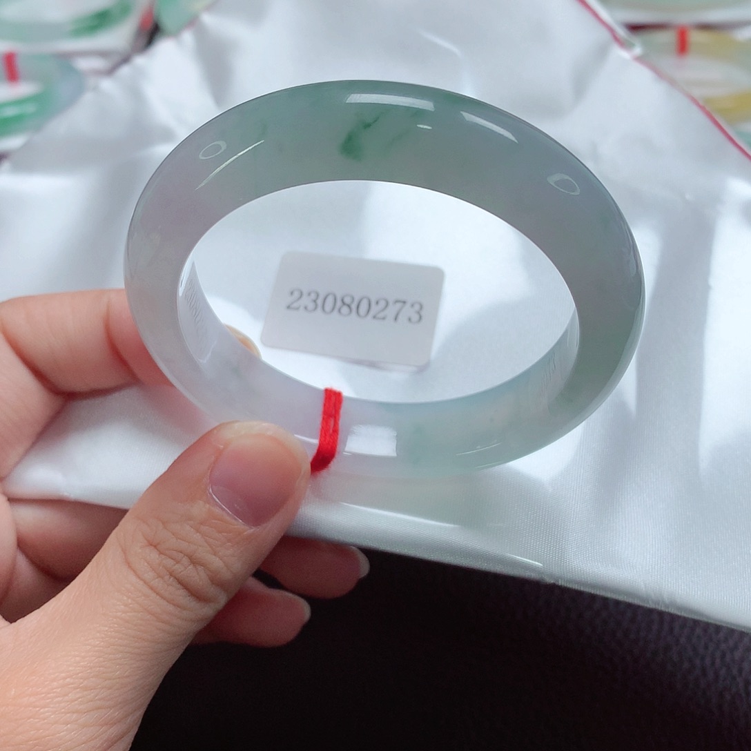 翡翠手镯未镶嵌天然A货翡翠