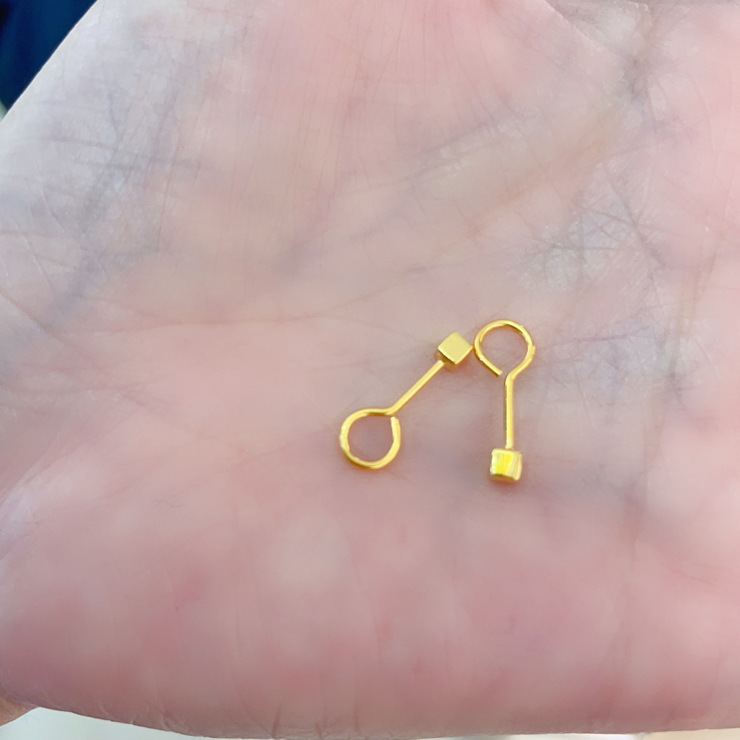 足金999方形耳钉