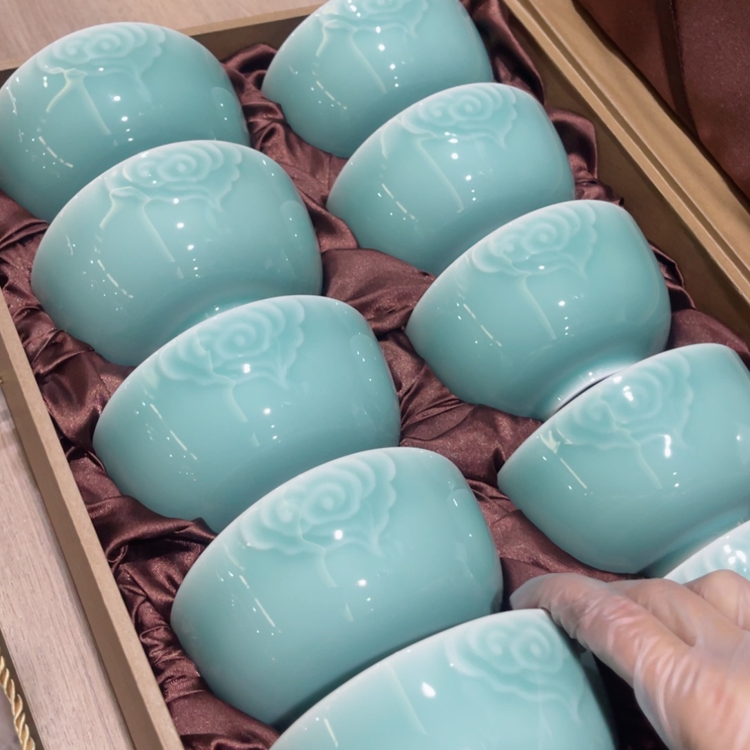 瓷片哈哈哈哈哈哈哈哈