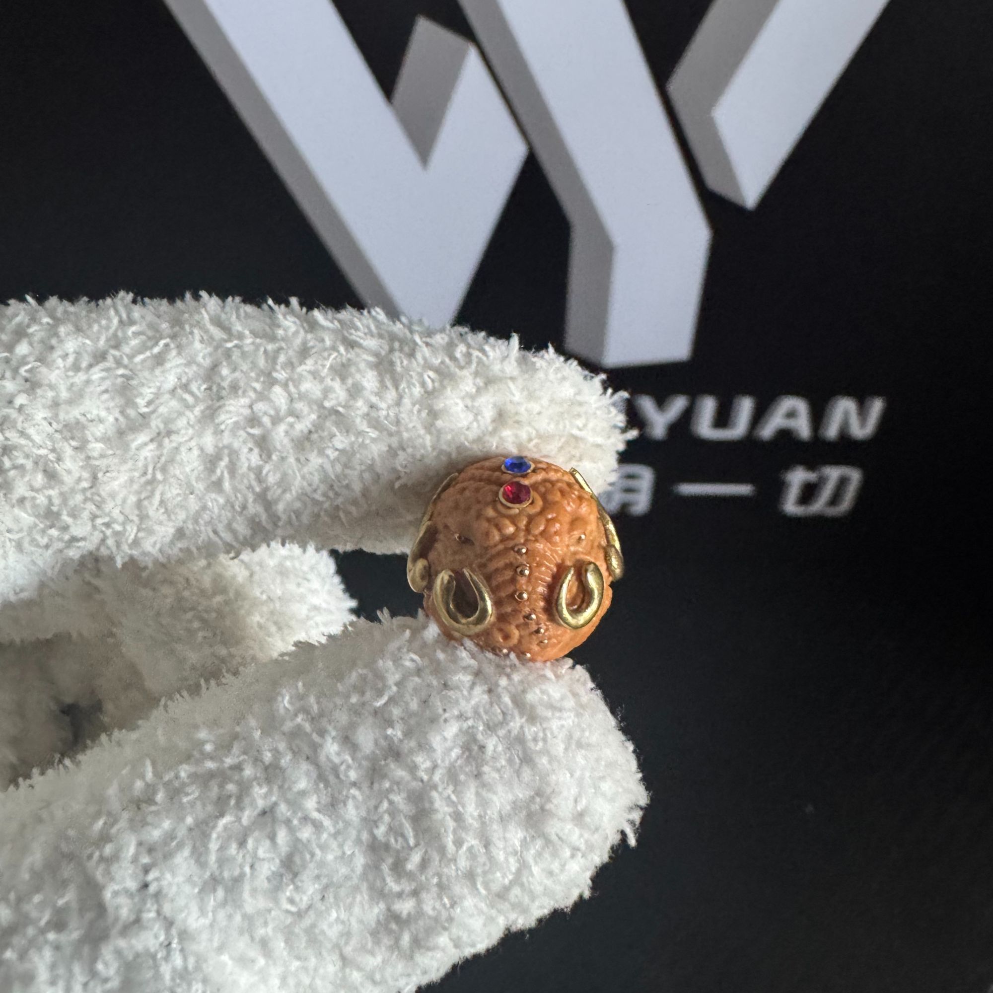 文源 六牙象神唐狮单颗雕刻猴头核桃手串配饰文玩镶嵌定制