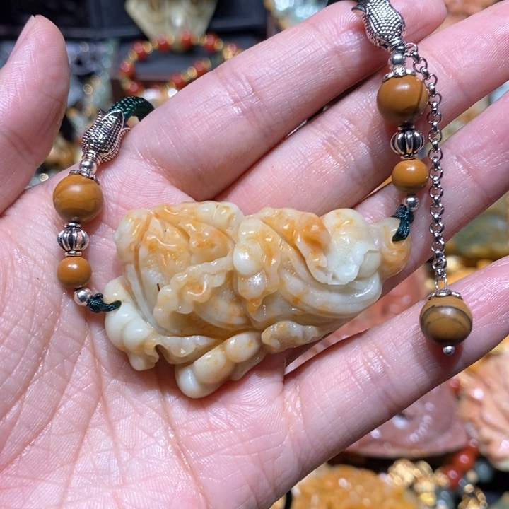 岫玉毛衣链未镶嵌