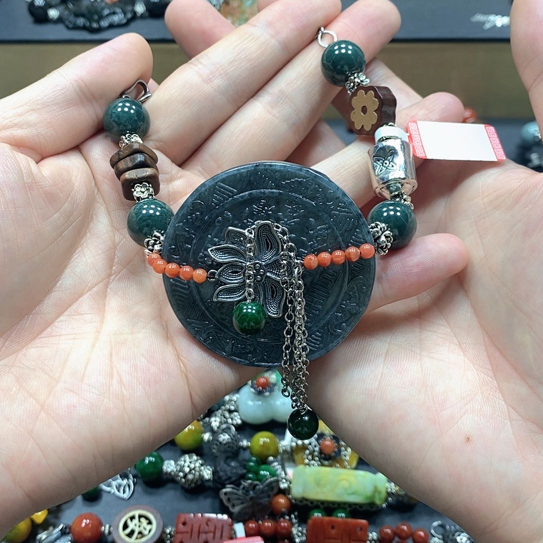 【闪购商品】手链翡翠未镶嵌美***姐