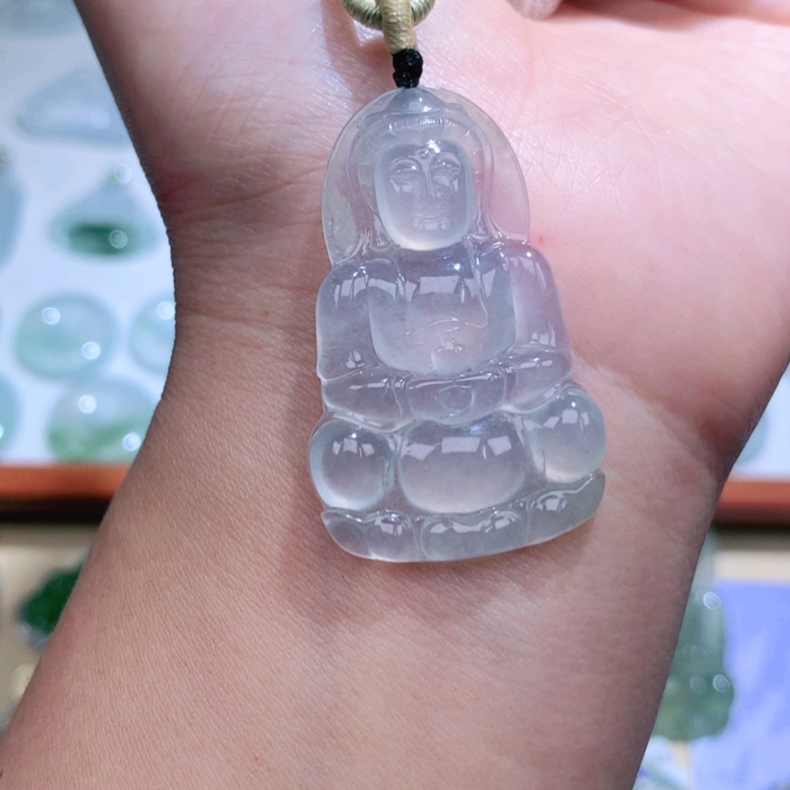 【闪购商品】翡翠颈饰未镶嵌观音