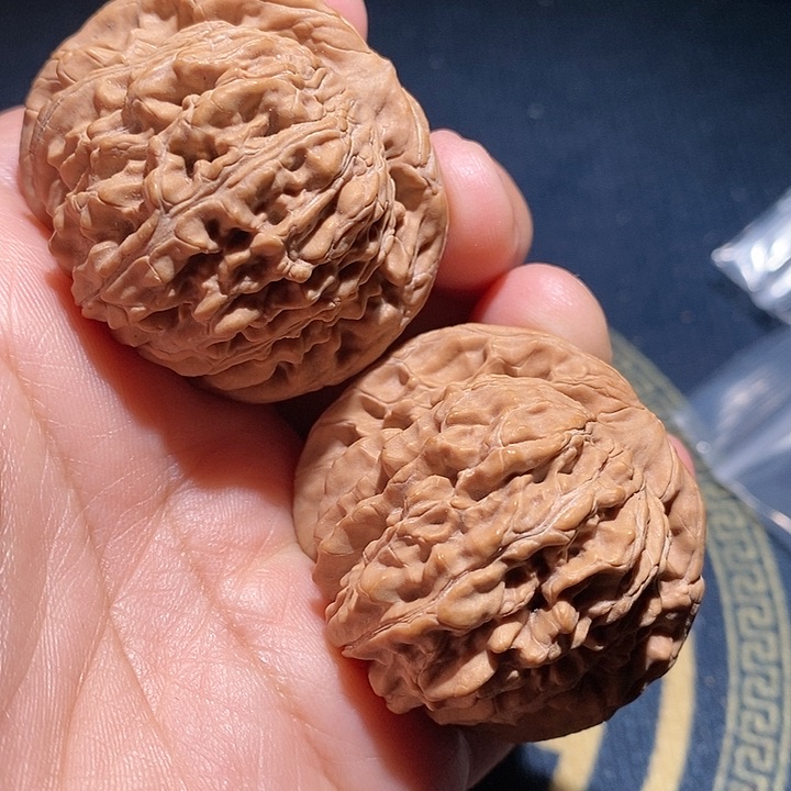 【闪购商品】文玩核桃吊坠四座楼