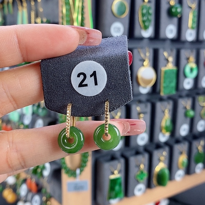 和田玉耳饰18K金镶嵌