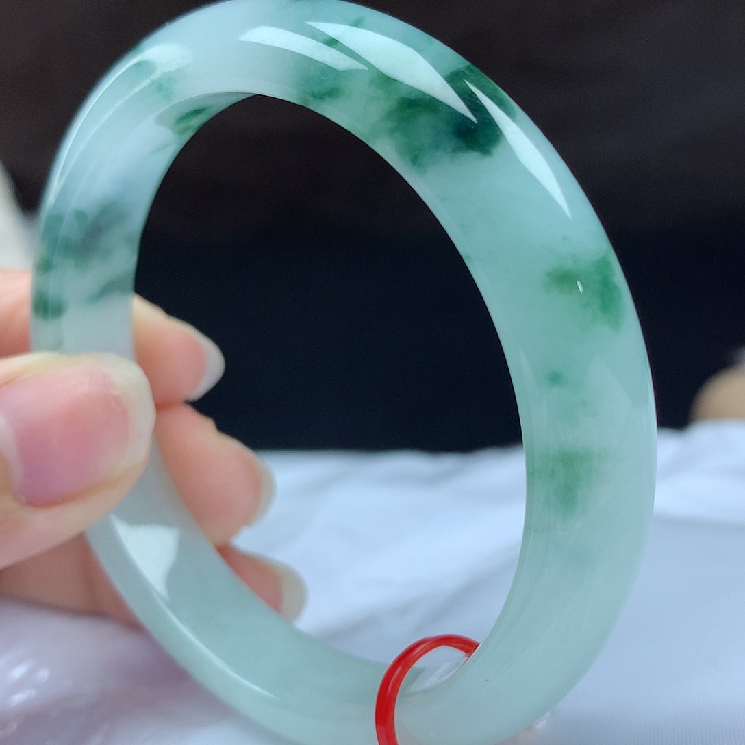 未镶嵌手镯翡翠96748，