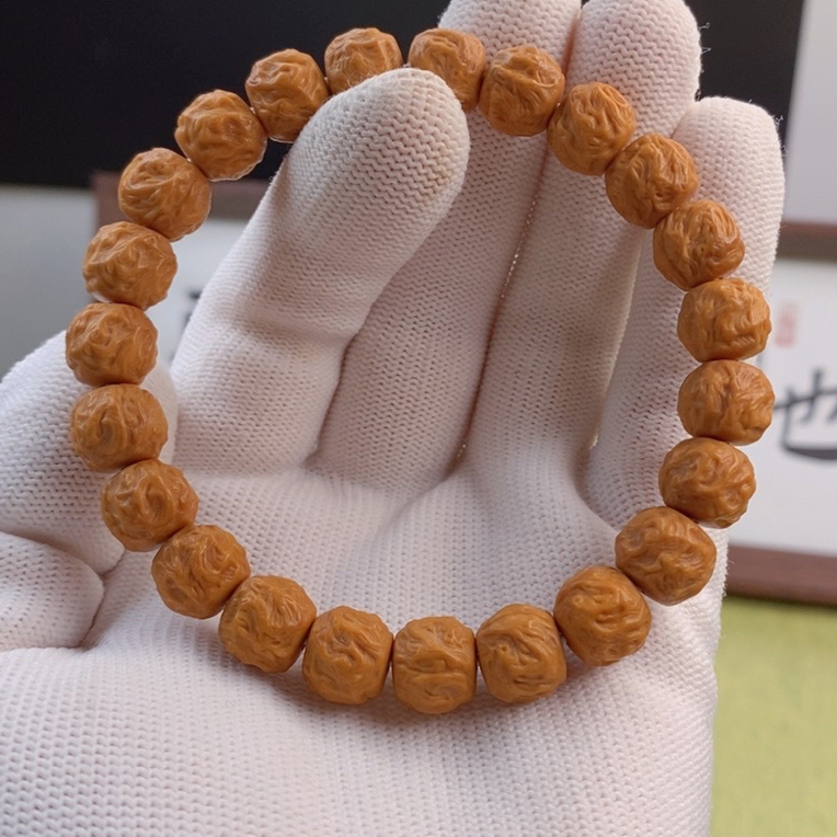 猴头手串精工雕刻龙蛇之变纹理细腻全品无瑕疵