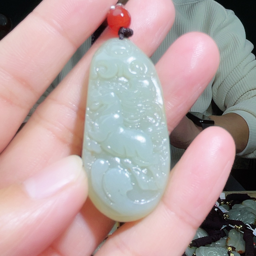 和田玉颈饰未镶嵌