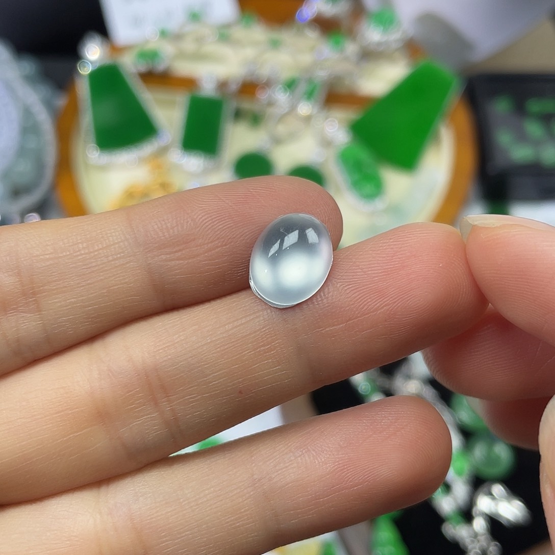 翡翠未镶嵌颈饰林亦珠宝高冰蛋面