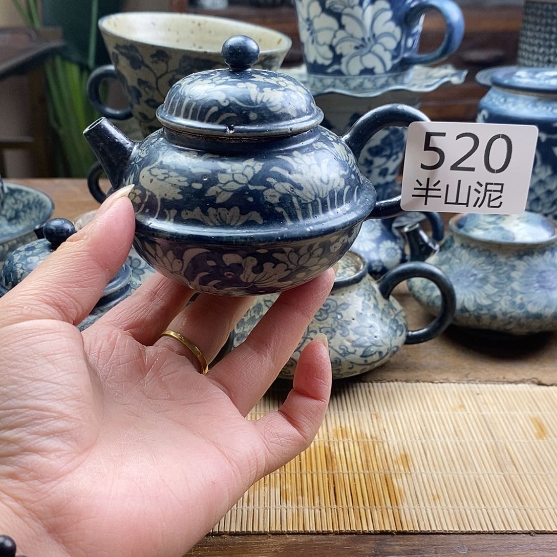 手工手绘青花陶瓷