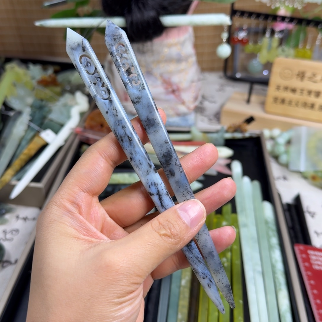 蛇纹石玉未镶嵌发饰