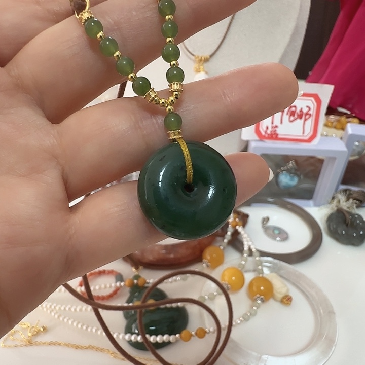 和田玉（碧玉）未镶嵌颈饰22左右平安扣俄料天然结构
