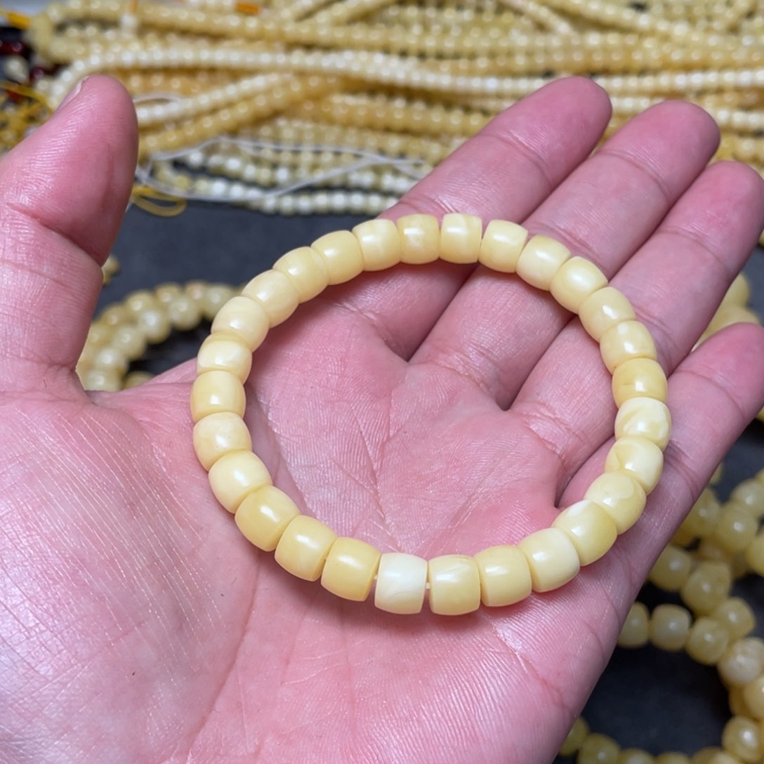 蜜蜡裸石未镶嵌蜜蜡手串8.3mm