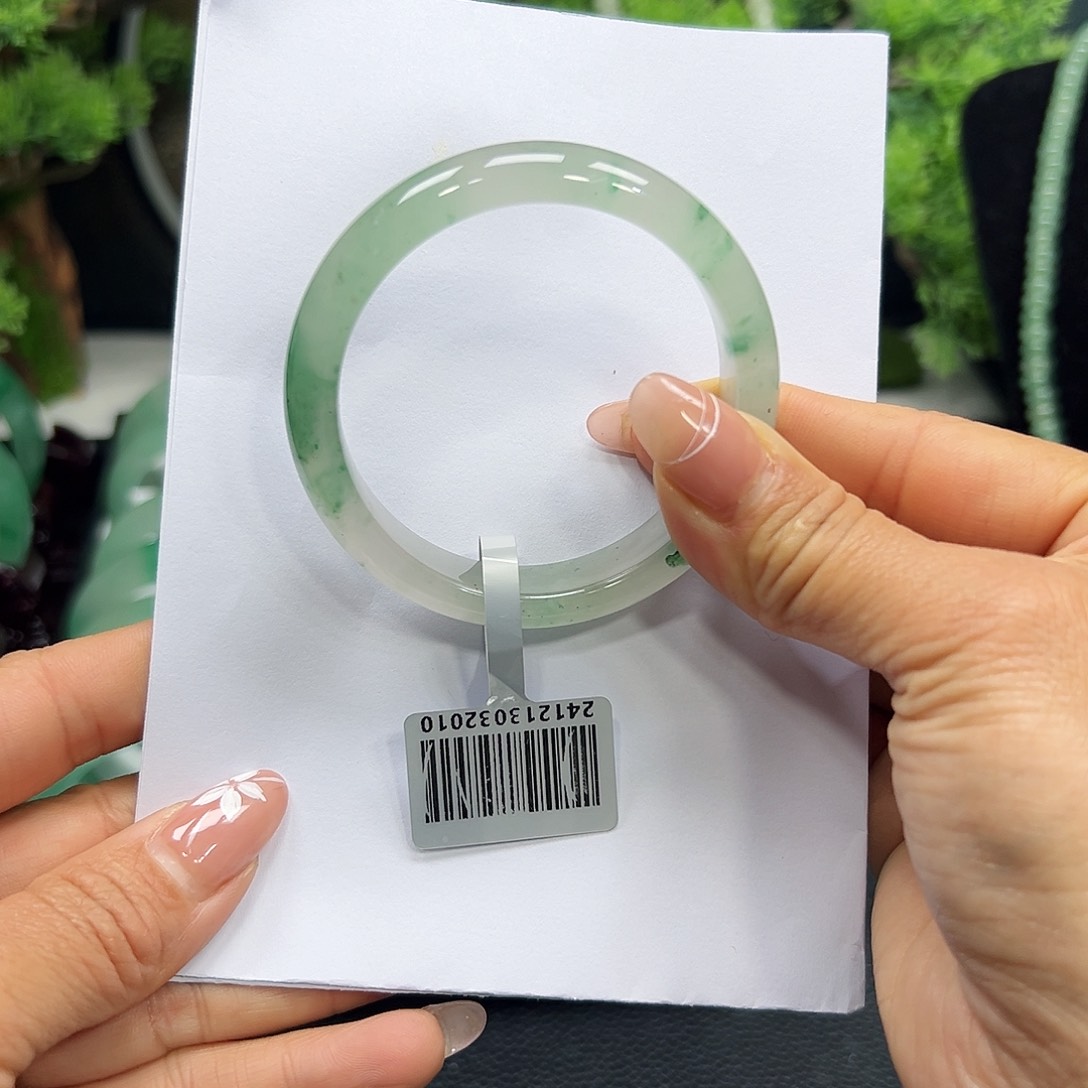 石英质玉手镯未镶嵌独淼淼