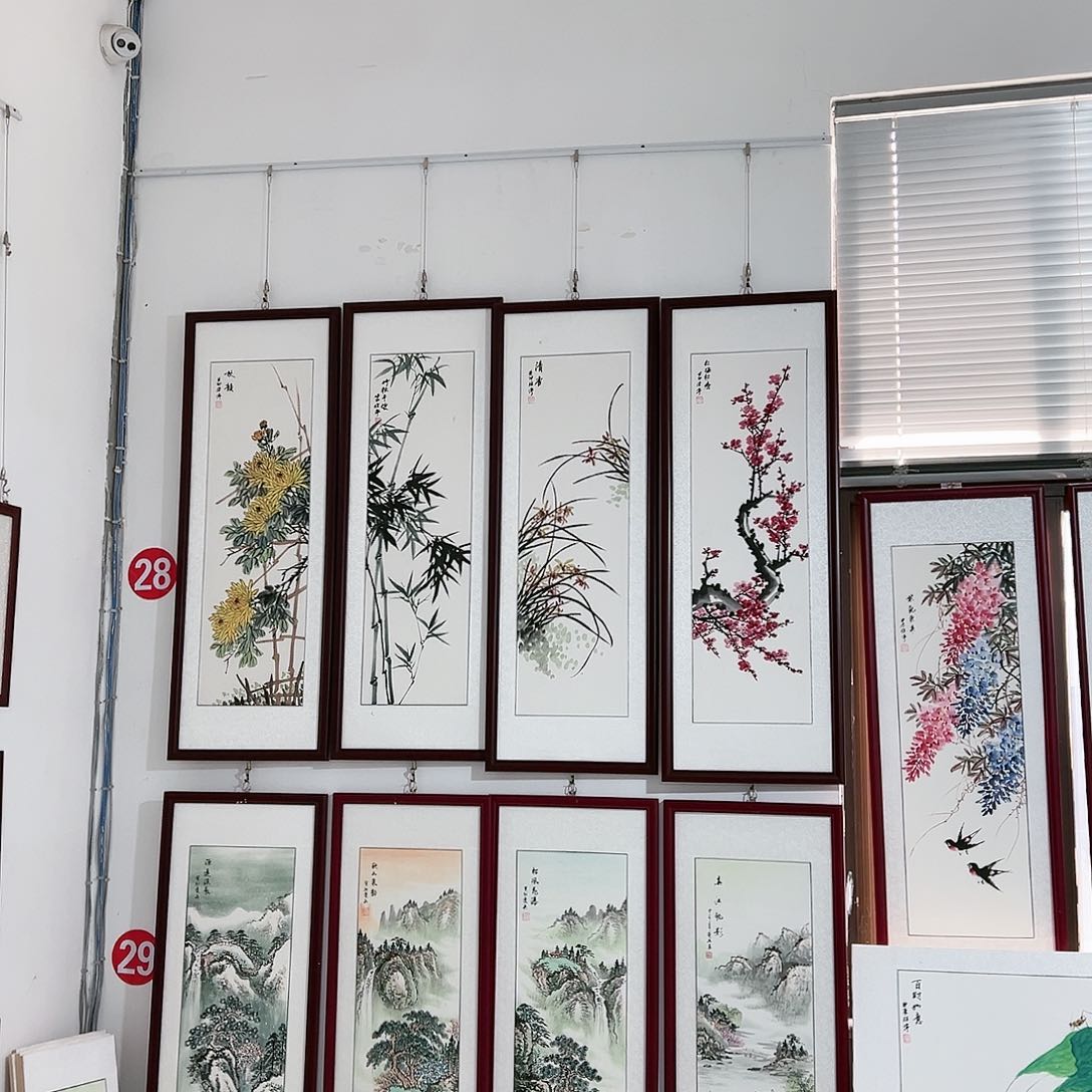 国画小*总手绘作品质量不错