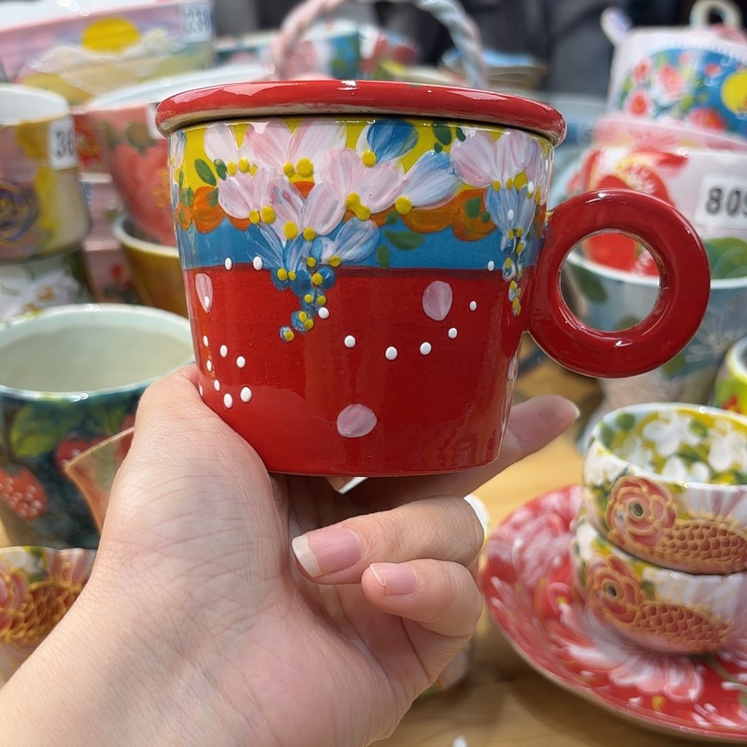 瓷片兔兔盖茨。兔兔好