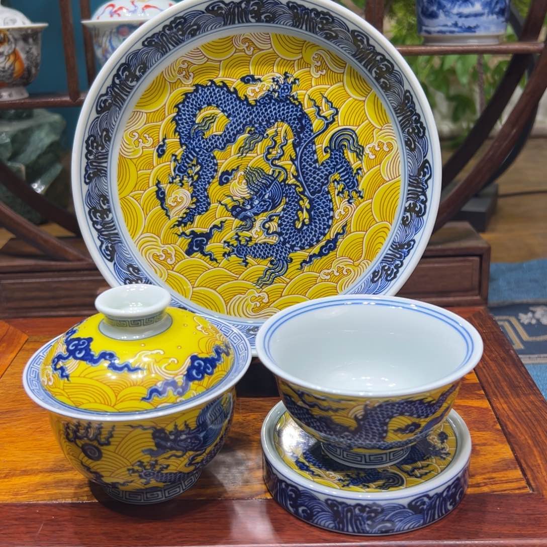 景德镇瓷器精品套装