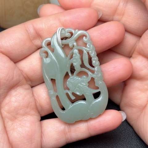 和田玉挂件未镶嵌瓶*树