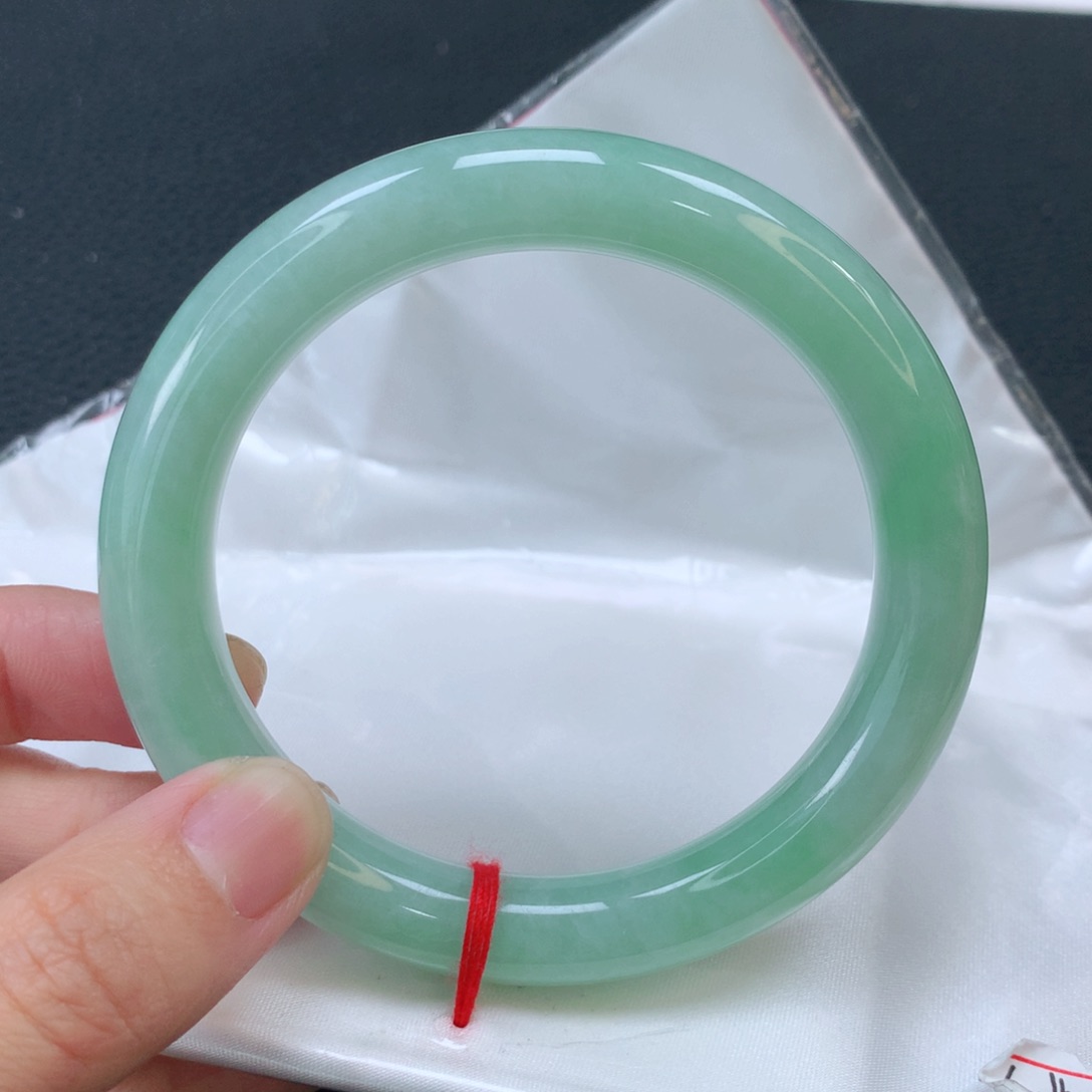 翡翠手镯未镶嵌缅甸圆60
