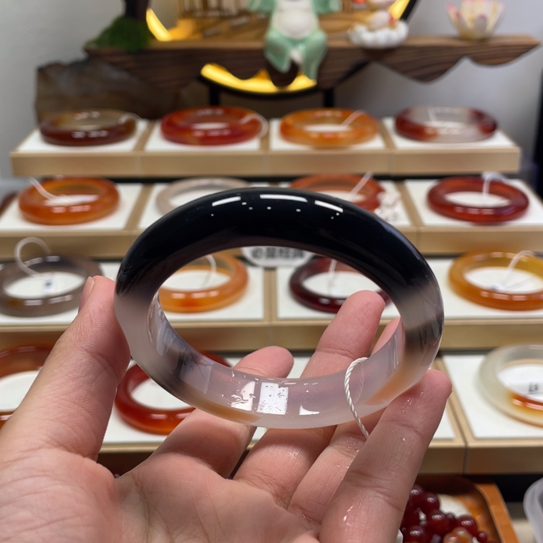 玛瑙/玉髓未镶嵌手镯