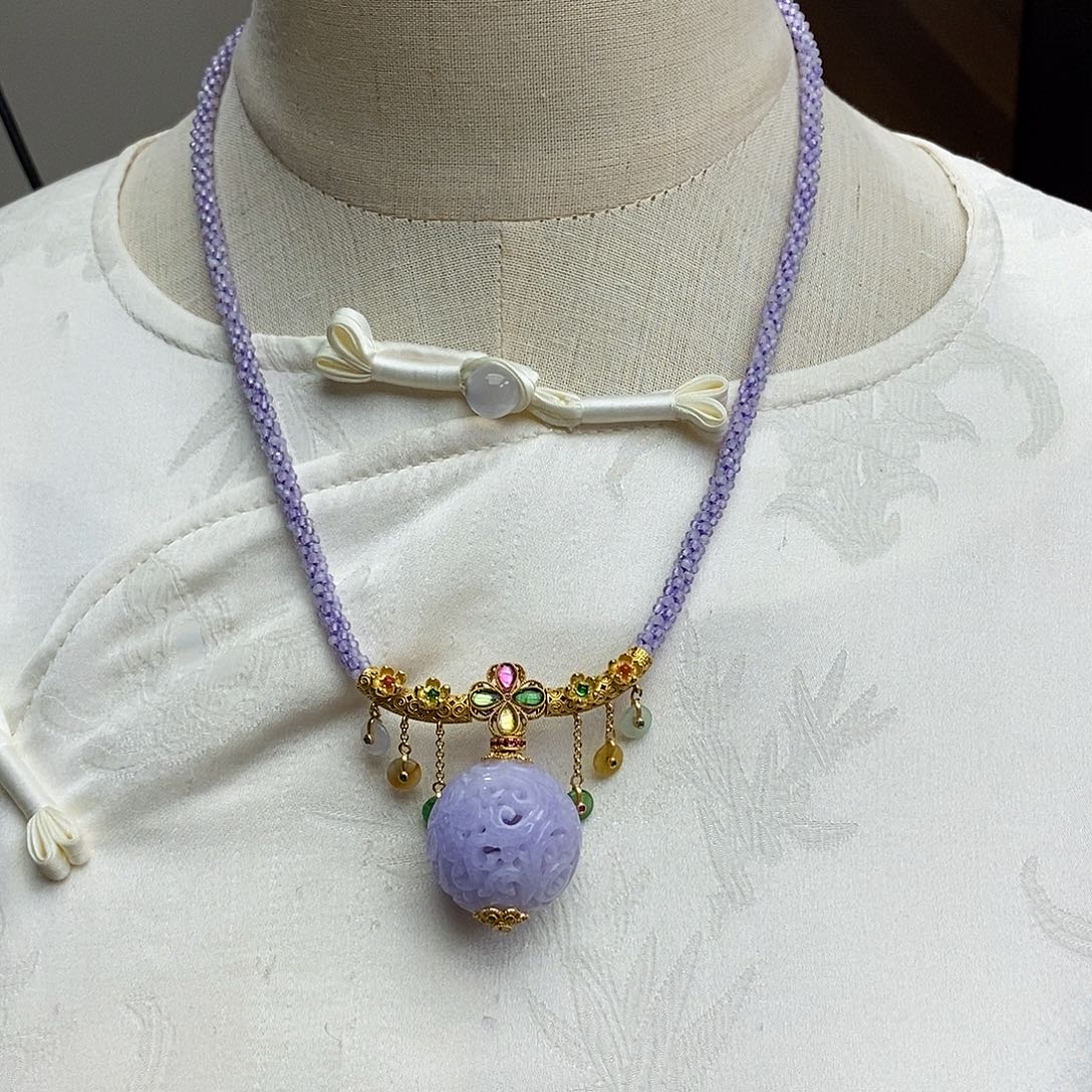 翡翠颈饰未镶嵌天然