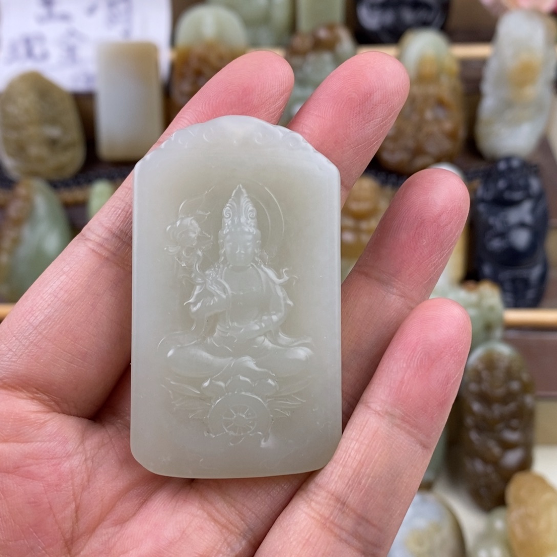 颈饰未镶嵌和田玉