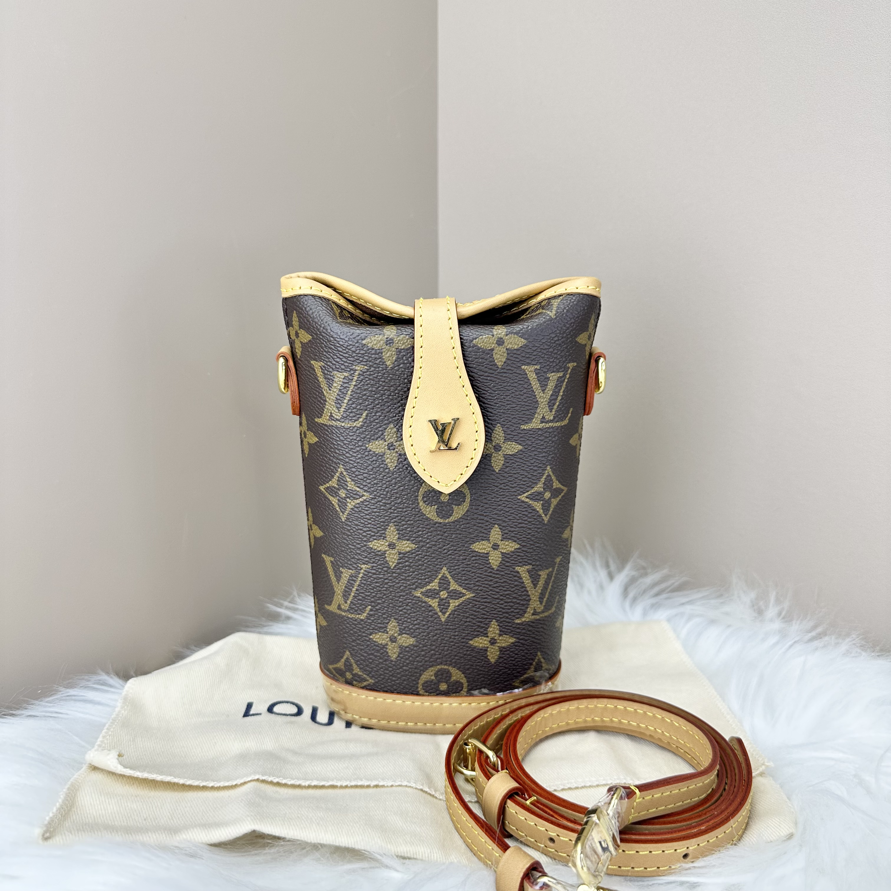 99新 LouisVuitton/路易威登 LV薯条迷你mini斜挎包