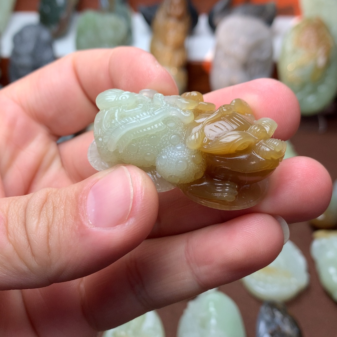 和田玉挂件未镶嵌