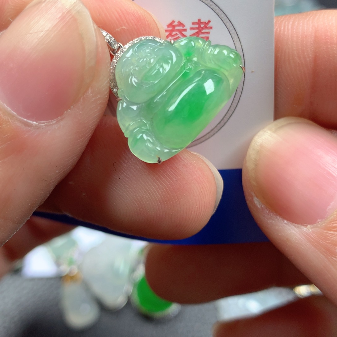 【闪购商品】翡翠颈饰18K金镶嵌翡翠