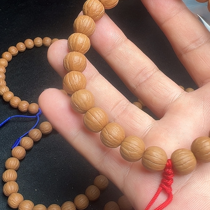 萧***迹猴头核桃吊坠猴头手持11.5尺寸，精挑精卡