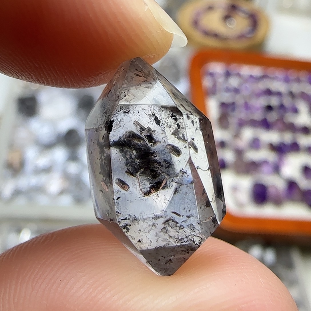 未镶嵌珠宝半成品水晶双尖随形带流沙