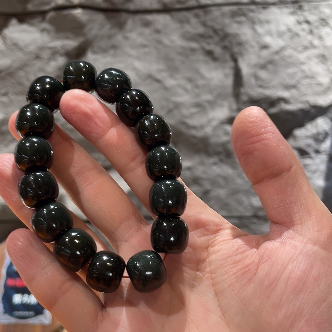 和田玉手串未镶嵌