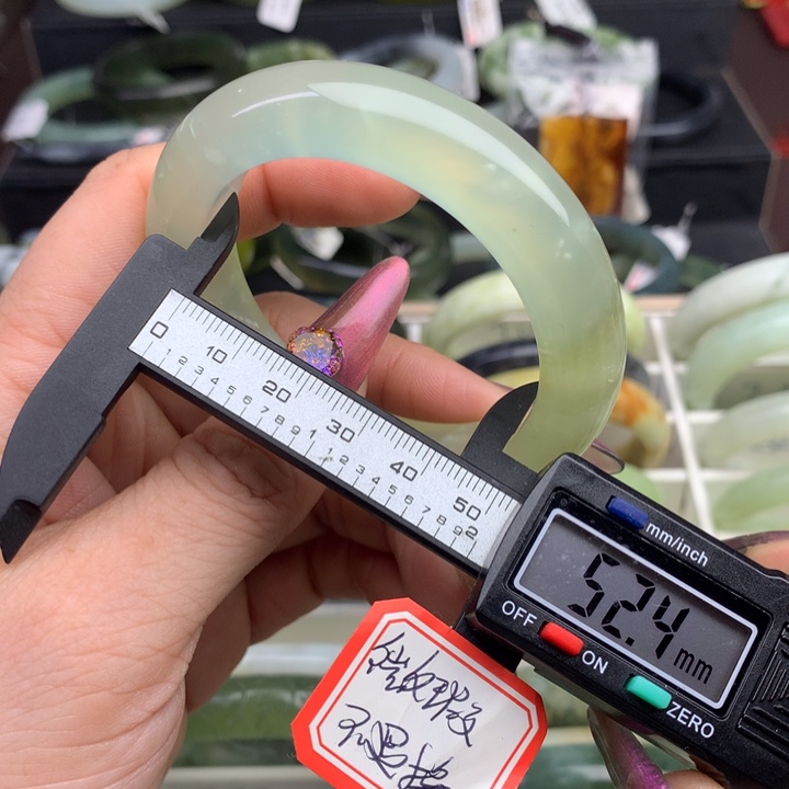 蛇纹石玉手镯未镶嵌745