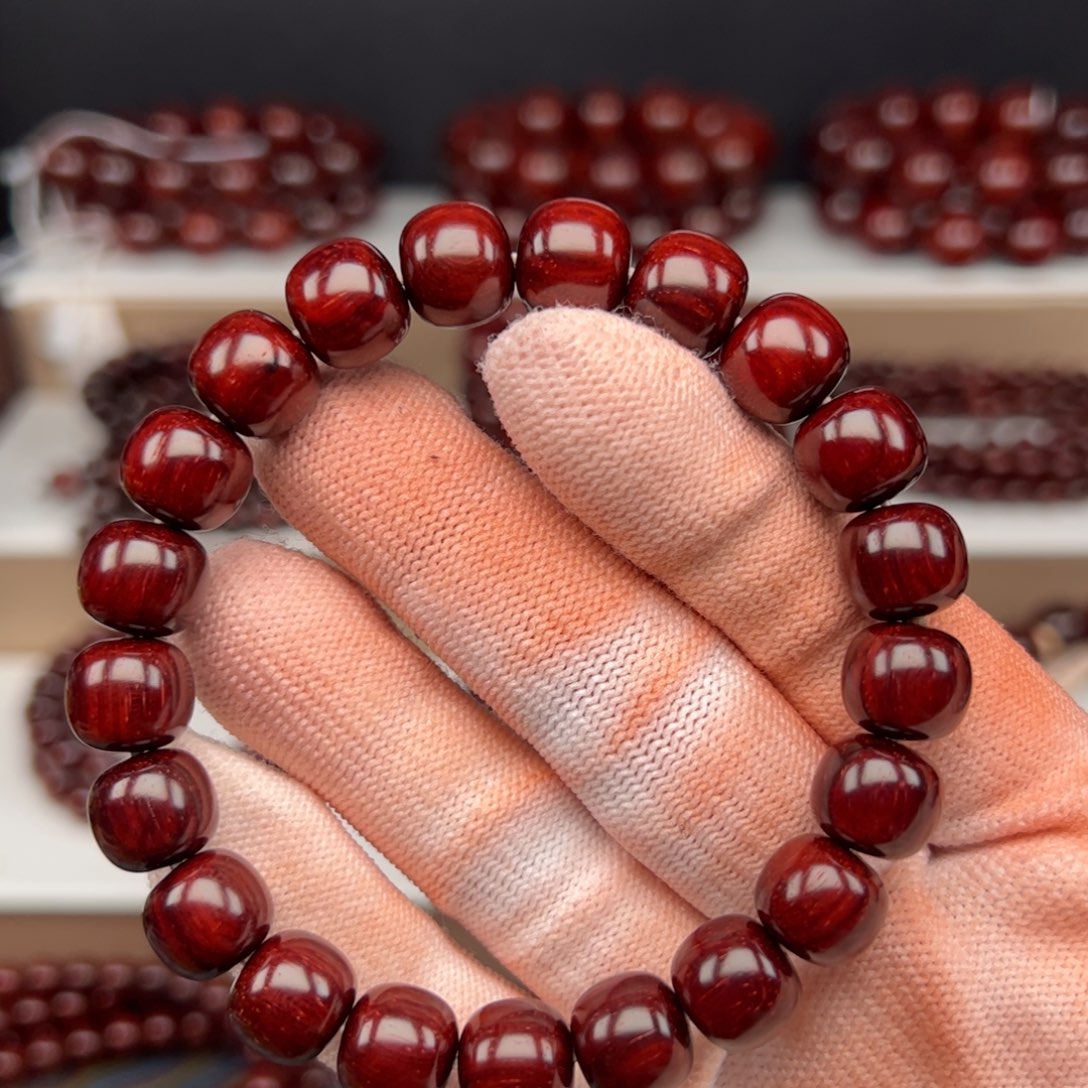 Z***J手串/手链小叶紫檀10*11老型顶泥5236