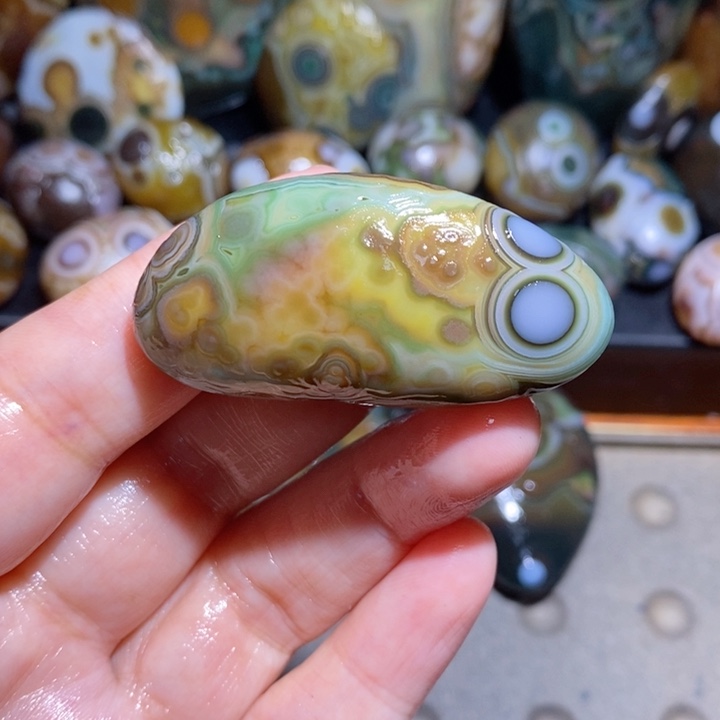 未镶嵌玛瑙/玉髓珠宝半成品13
