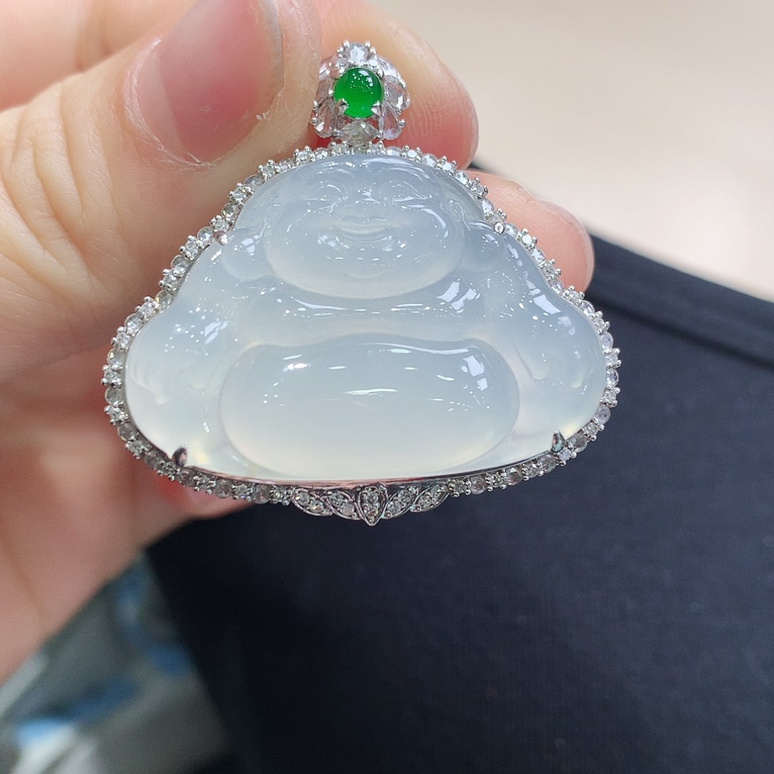 翡翠颈饰18K金镶嵌佛公