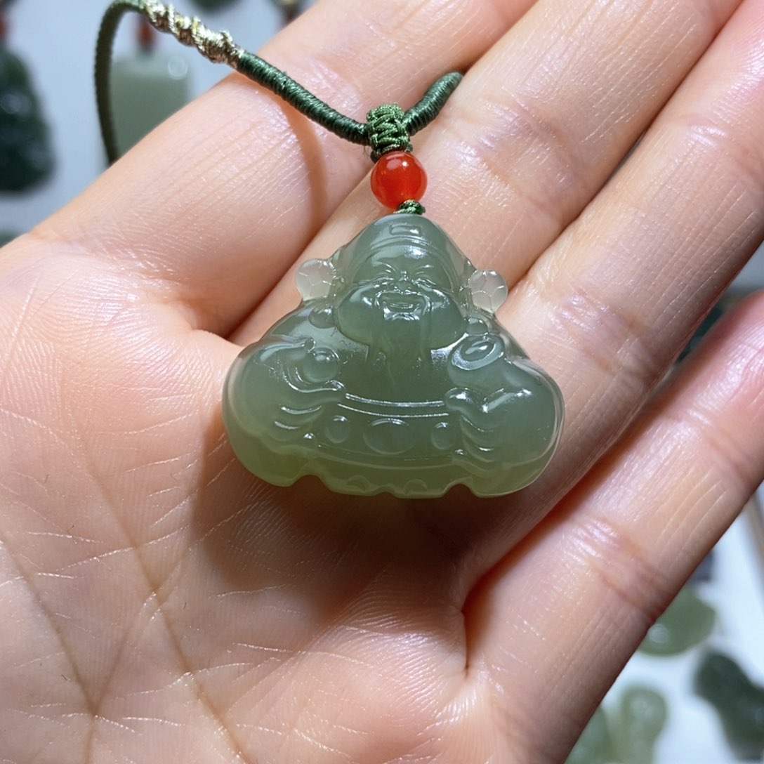 和田玉颈饰未镶嵌财神