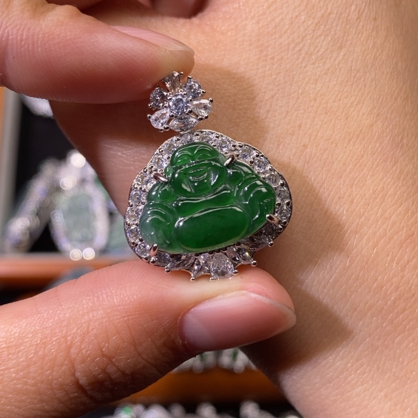 【闪购商品】翡翠颈饰未镶嵌天然