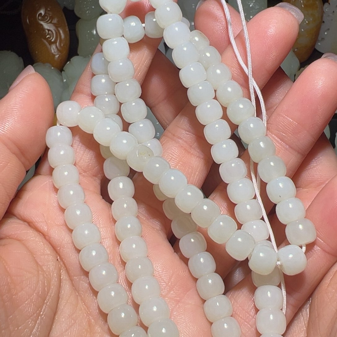 颈饰未镶嵌和田玉為***鈊