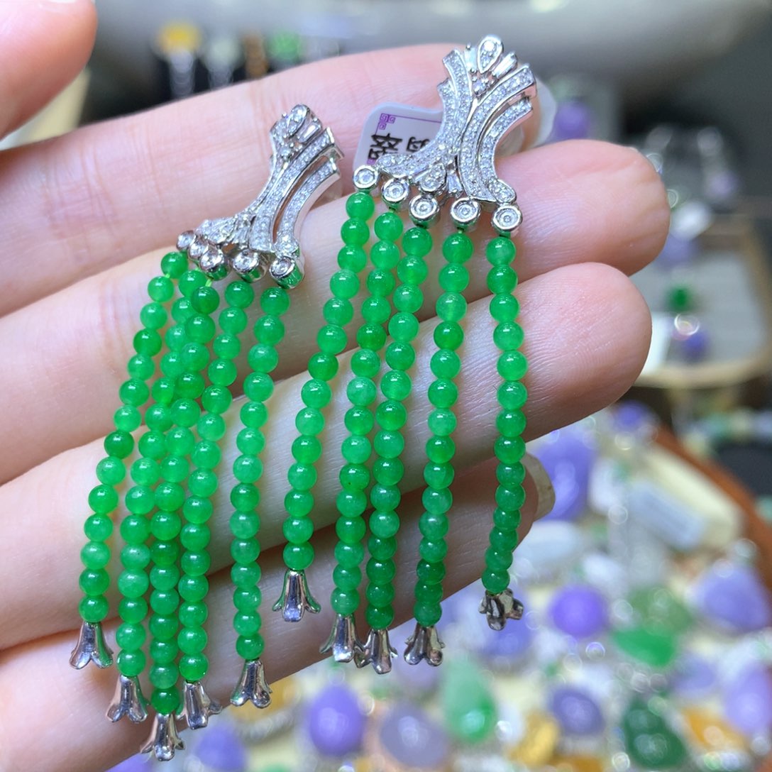 【闪购商品】翡翠颈饰18K金镶嵌翡翠吊坠项链