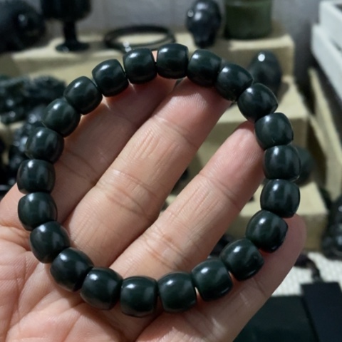 和田玉手串未镶嵌