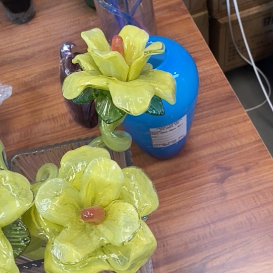 琉璃夜光黄色牡丹花