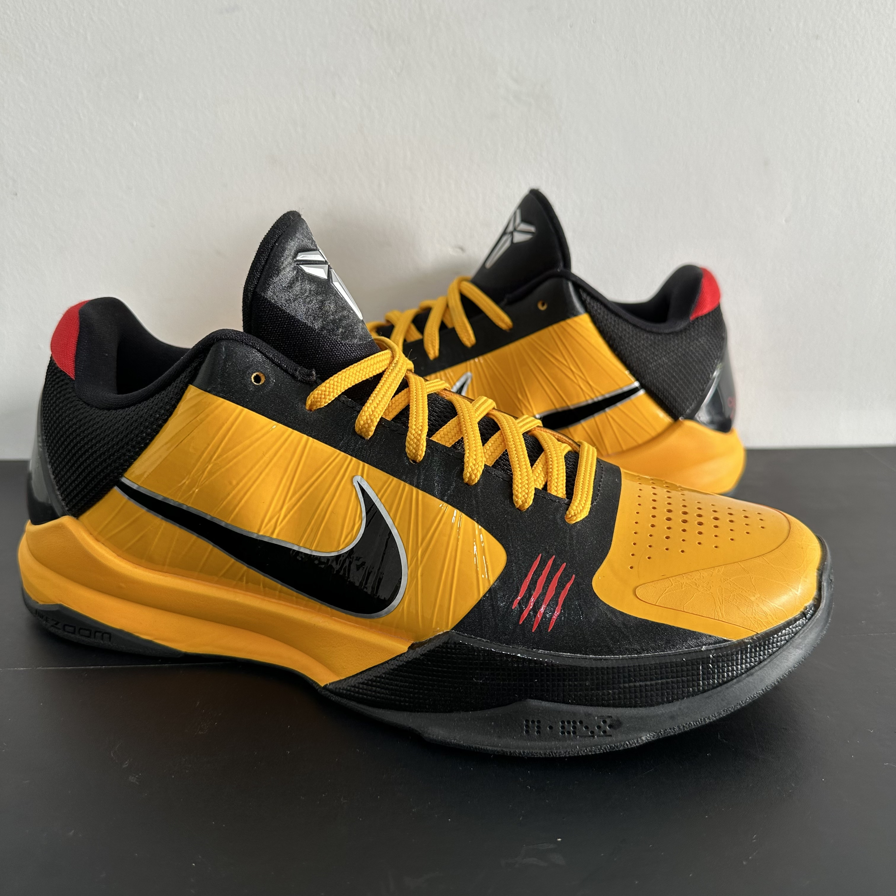 42.5码 九九新 原盒 科比5 zk5 黄龙 黑黄 李小龙 篮球鞋 男鞋