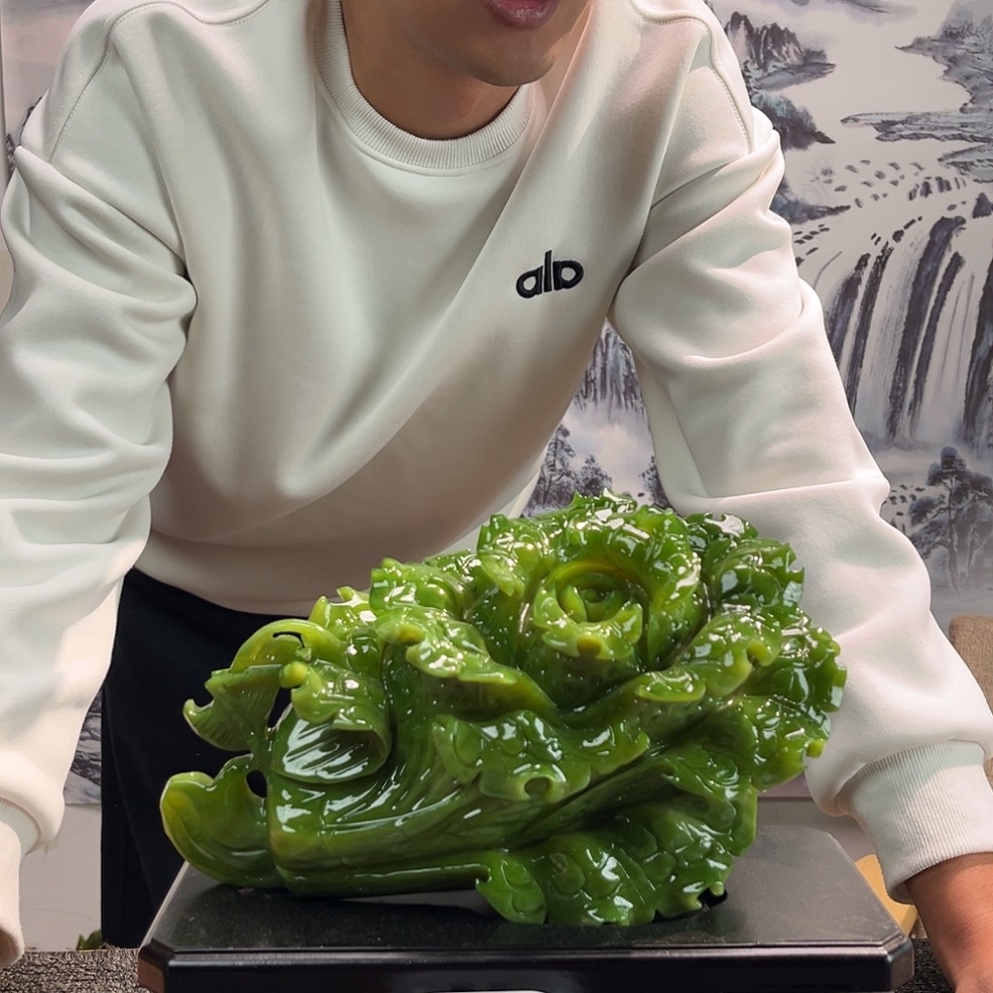 用***1玉玉摆件绿色带底座