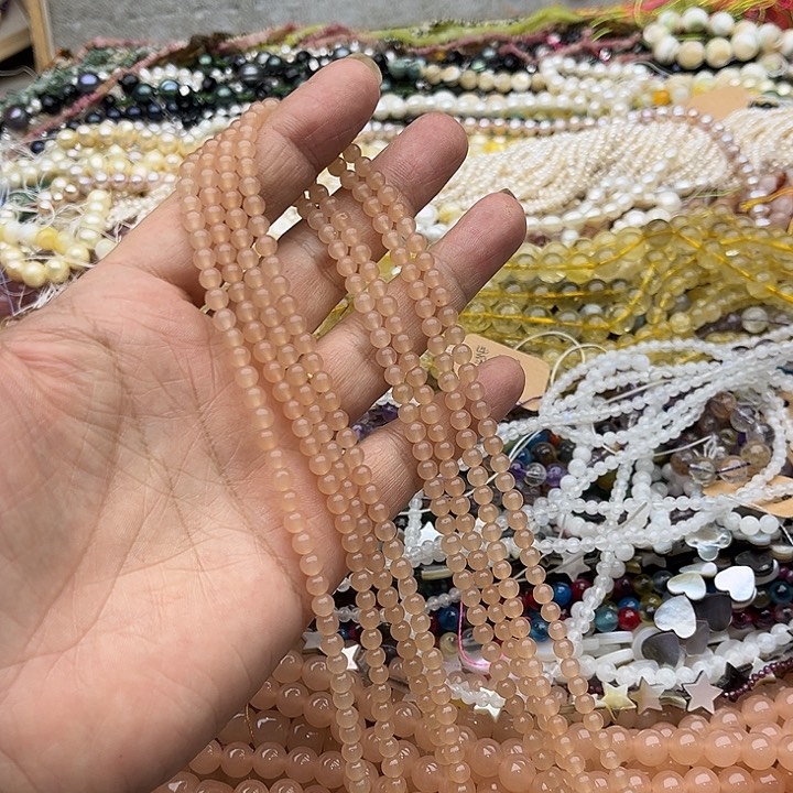 玛瑙/玉髓珠宝半成品未镶嵌一条4mm藕粉