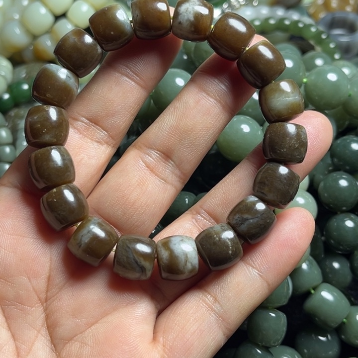 和田玉手串未镶嵌12直切