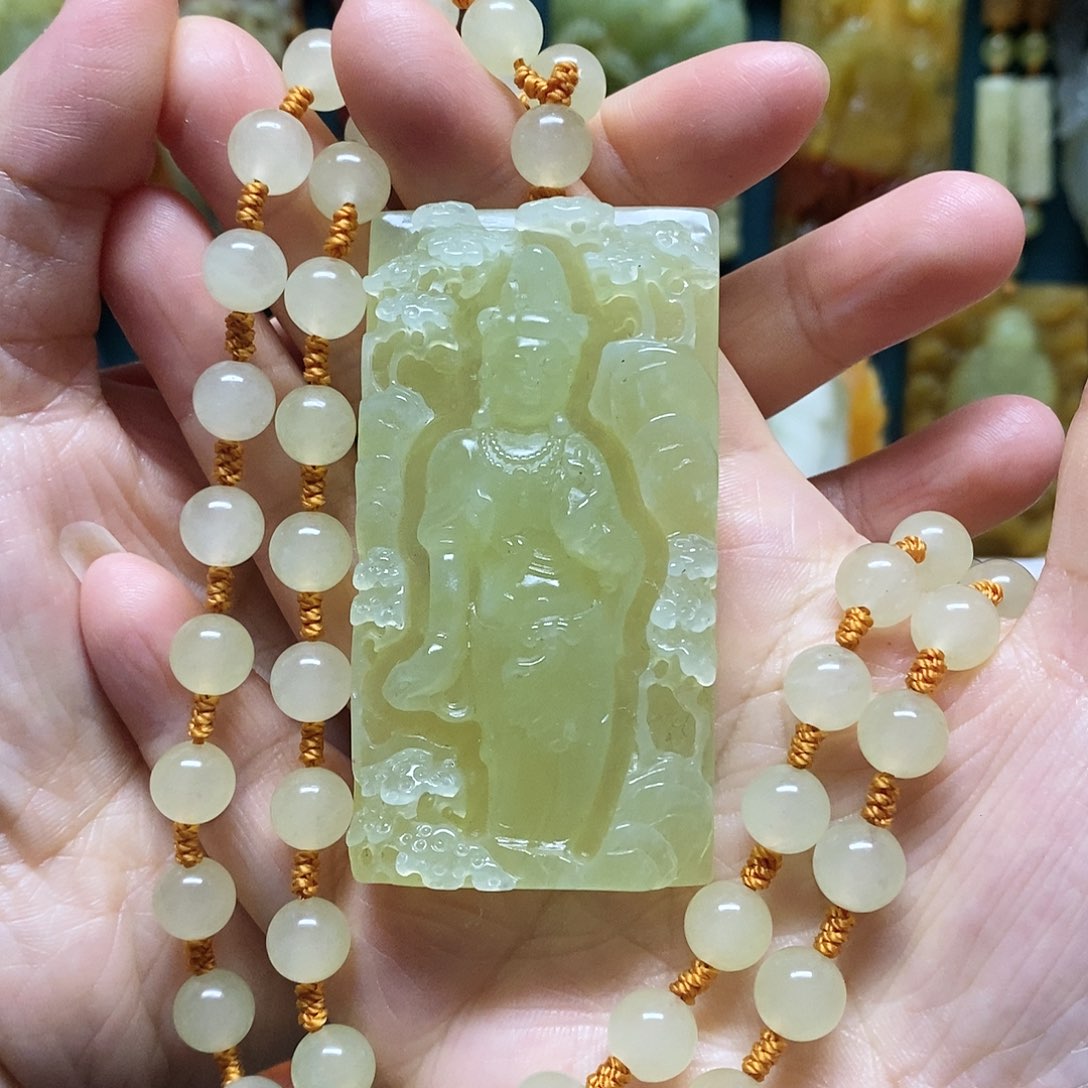 岫玉未镶嵌吊坠(赠链)