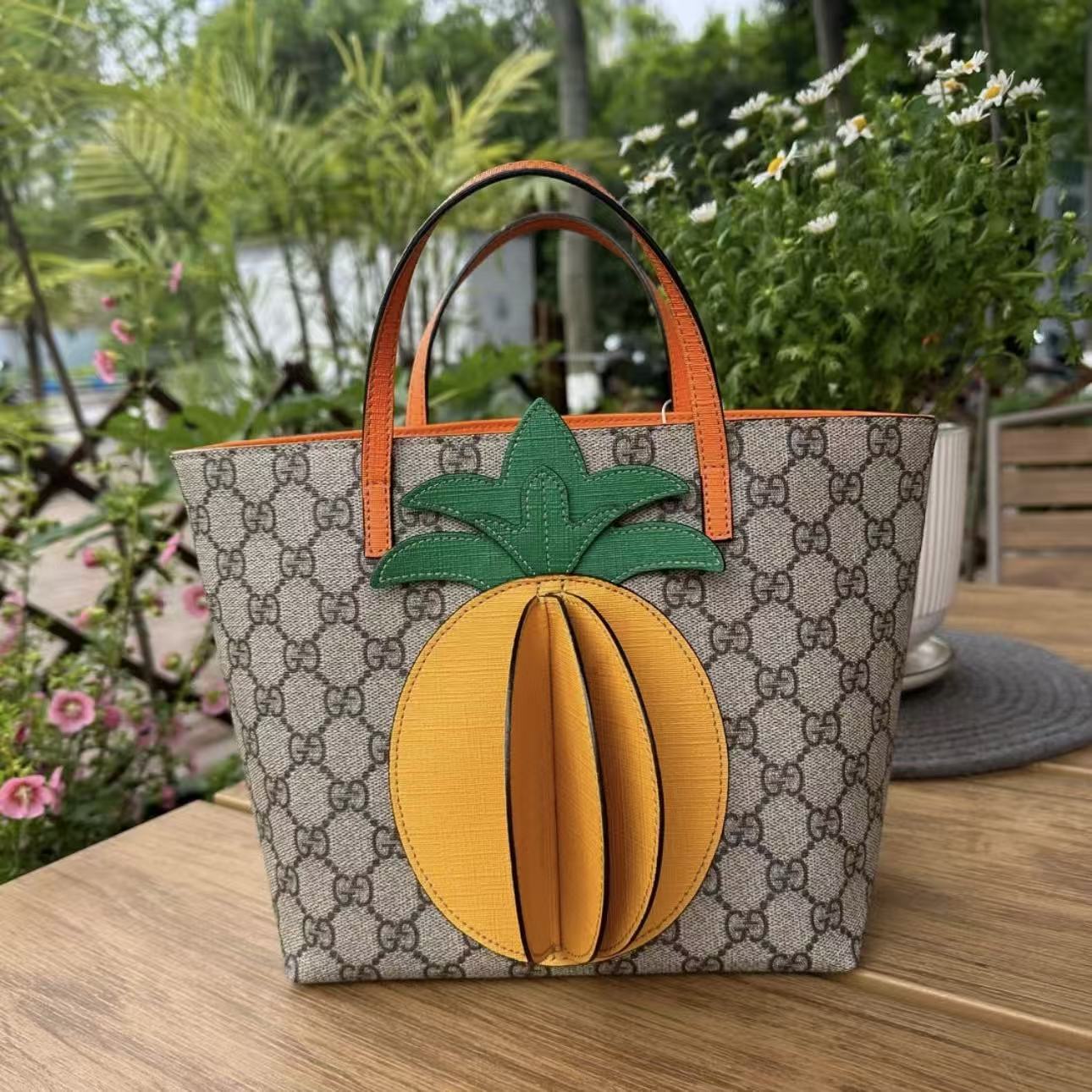 99新 GUCCI/古驰 古驰老花菠萝儿童包 25120161-01