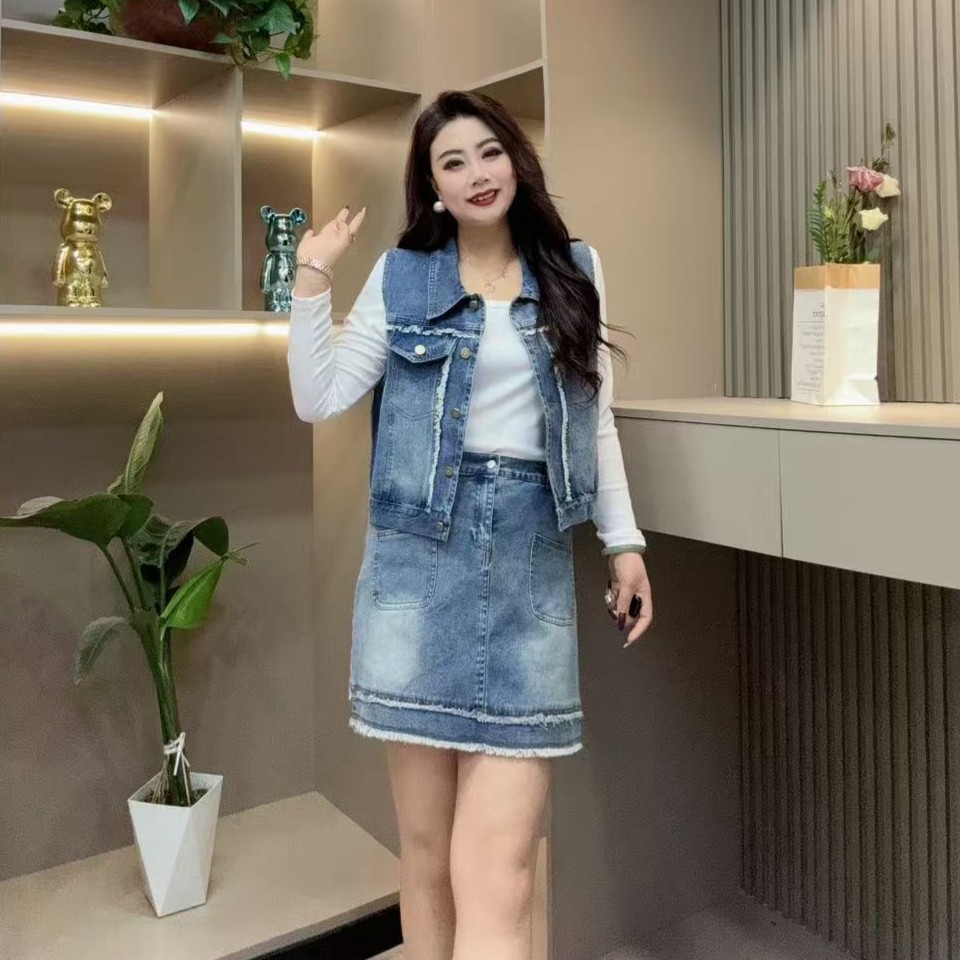 春季牛仔马甲-凡 5039时尚气质潮流毛边纽扣显瘦胖MM大码女装新款