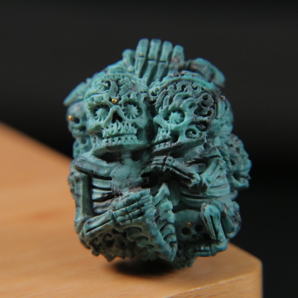 原矿绿松石雾霾蓝恶灵 尺寸28×35×18.5mm，重19.64g